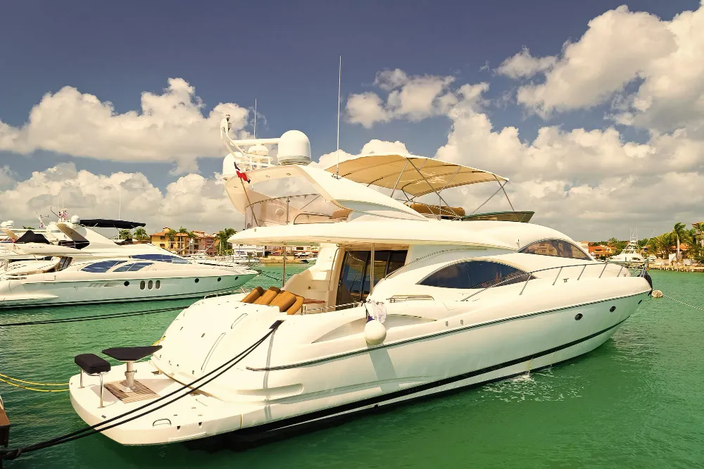 micro cruising 30 45ft yachts trend 2026 canada